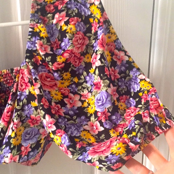 Boho Crop top tie on front never worn!!! - Picture 2 of 8